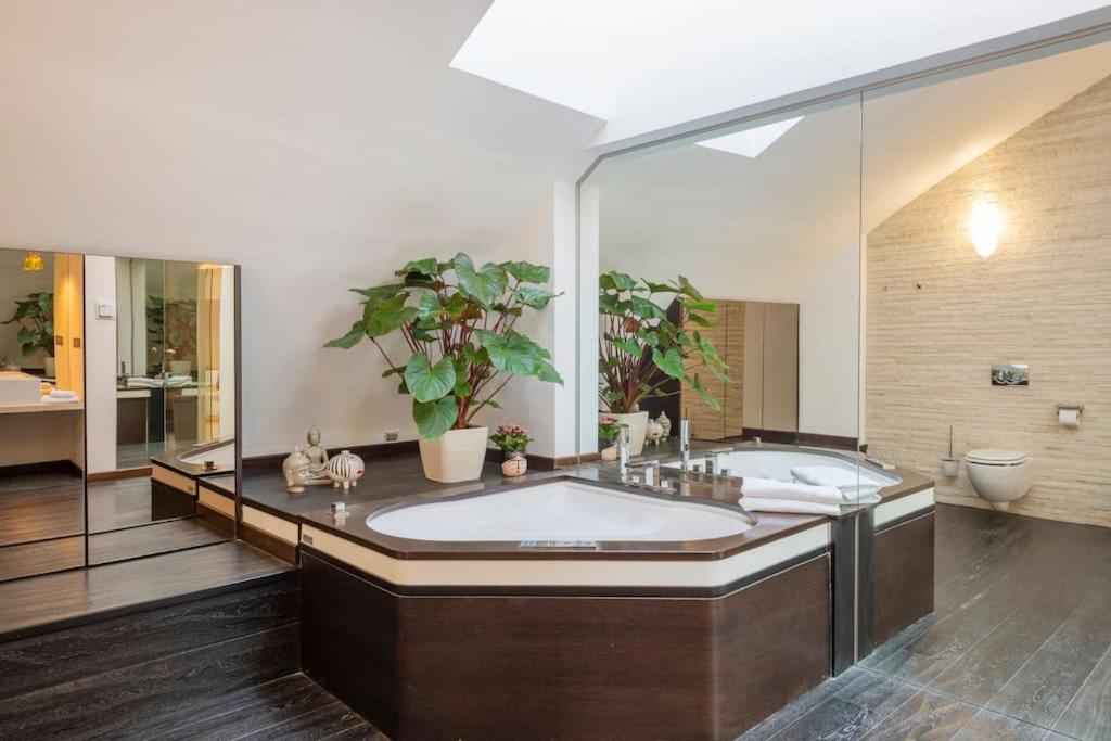 Soggiorno A Milano - Post Streaming