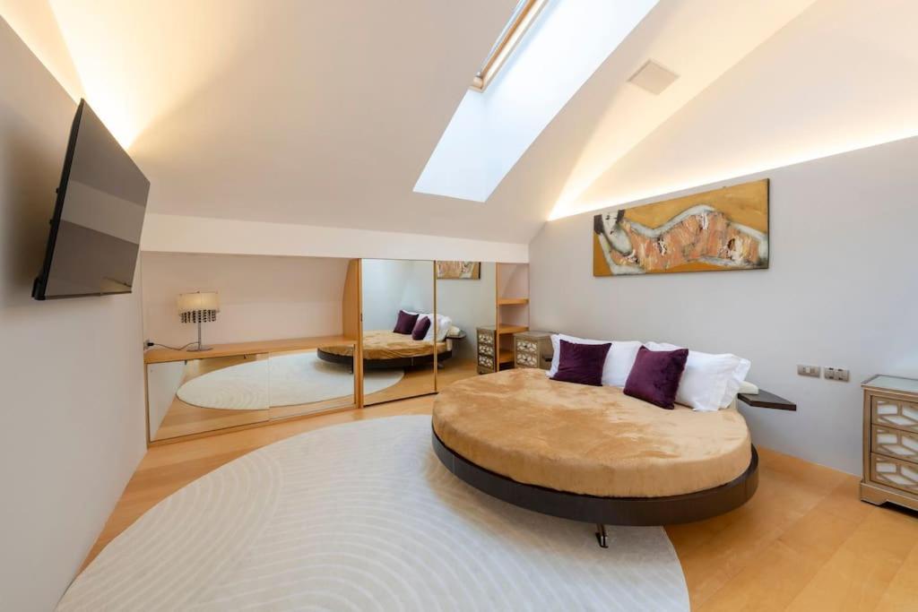 Soggiorno A Milano - Post Streaming