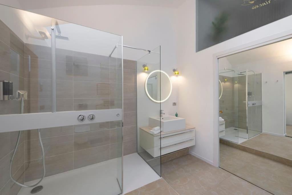 Soggiorno A Milano - Post Streaming